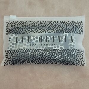 Ivy Olivia Spa Headband with Polka Dots